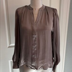 Banana Republic XS Shimmery Mandarin Collar Long Sleeve Blouse NWT